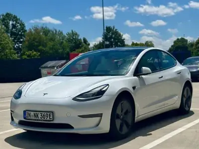 Gebraucht Tesla Model 3 Long Range AWD 366 kW (498 PS) 2021 Weiß Limousine
