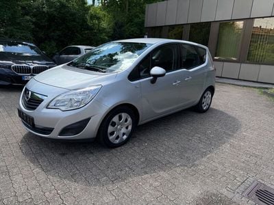 Gebraucht Opel Meriva Edition 101 PS (74 kW) 2010 Silber Van / Kleinbus