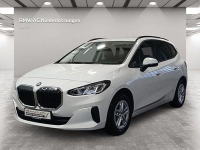 Gebraucht BMW 220 Active Tourer 156 PS (114 kW) 2022 Weiß Van / Kleinbus