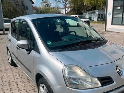 Usado Renault Modus 100 HP (73 kW) 2008 Cinzento Monovolume