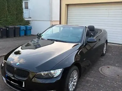 Gebraucht BMW 320 Cabriolet 170 PS (125 kW) 2007 Schwarz Cabrio
