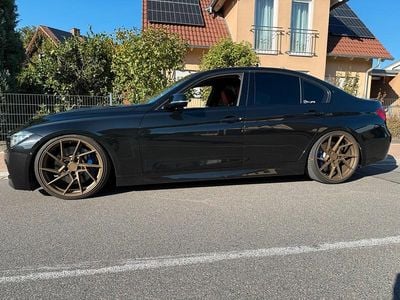 Schwarz Gebraucht 2016 BMW 340 M Sport Limousine | 26.999 €