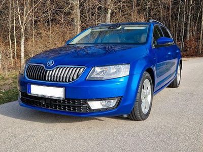 Gebraucht Skoda Octavia Elegance 105 PS (77 kW) 2014 Blau Kleinwagen