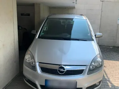Gebraucht Opel Zafira 147 PS (108 kW) 2007 Silber Van / Kleinbus