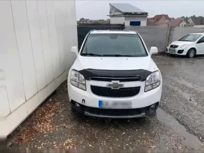 Gebraucht Chevrolet Orlando 163 PS (119 kW) 2013 Weiß Van / Kleinbus