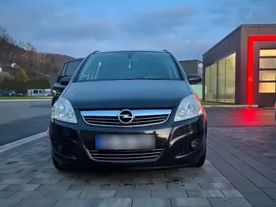 Gebraucht Opel Zafira 120 PS (88 kW) 2008 Schwarz Van / Kleinbus