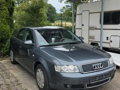 Gebraucht Audi A4 131 PS (96 kW) 2004 Grau Limousine