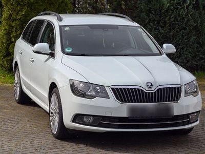 gebraucht Skoda Superb Combi 2.0 TDI Green tec 4x4 Ambition