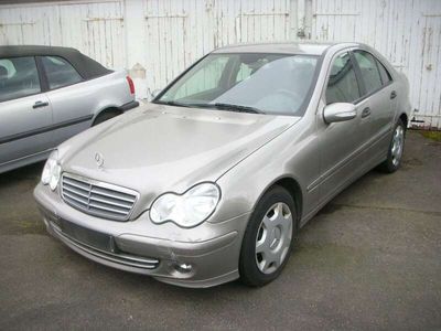 Mercedes C200