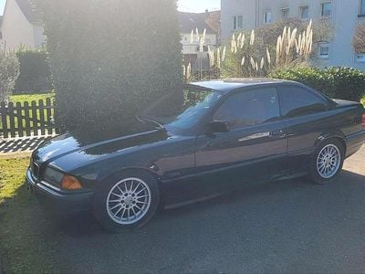 Gebraucht BMW 316 Basis 193 PS (141 kW) 1994 Schwarz Coupé