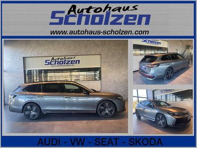 Second-hand VW Passat R-line 150 CP (110 kW) 2025 Gri Break