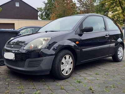 Gebraucht Ford Fiesta Ambiente 60 PS (44 kW) 2007 Schwarz Kleinwagen