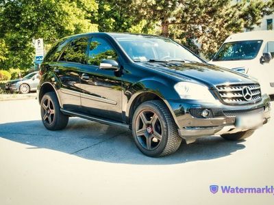Mercedes ML320