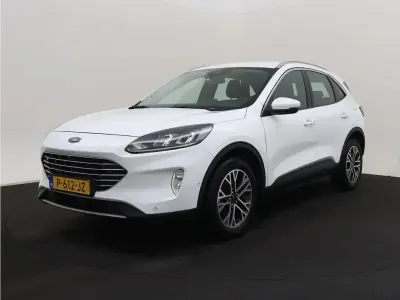 Używany Ford Kuga Titanium 120 KM (88 kW) 2022 Biały SUV