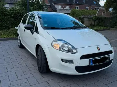 Gebraucht Fiat Punto 69 PS (50 kW) 2017 Weiß Kleinwagen