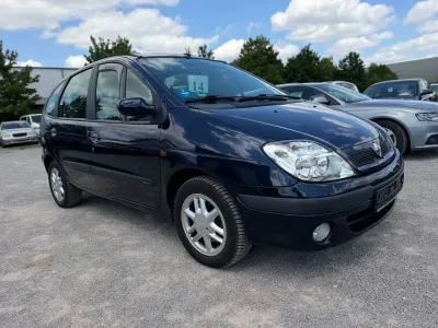 Gebraucht Renault Scénic 139 PS (102 kW) 2000 Blau Van / Kleinbus