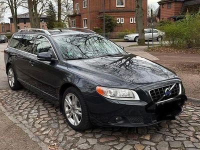 Gebraucht Volvo V70 Summum 163 PS (119 kW) 2012 Grau Kombi