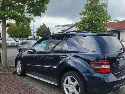 Gebraucht Mercedes ML320 224 PS (164 kW) 2006 Blau SUV