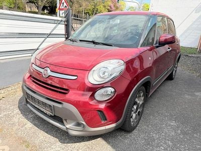 Begagnad Fiat 500L 120 HK (88 kW) 2015 Röd Minibuss