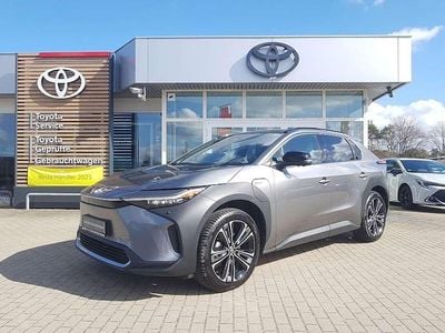 Gebraucht Toyota bZ4X Lounge 150 kW (204 PS) 2024 Palladiumsilber metallic SUV