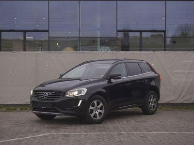 Schwarz Gebraucht 2016 Volvo XC60 Momentum SUV | 10.500 € (Etwas zu teuer)