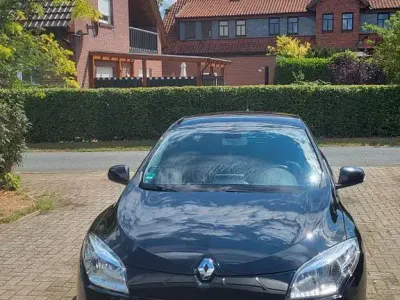 Gebraucht Renault Mégane III Bose Edition 131 PS (96 kW) 2011 Schwarz Limousine