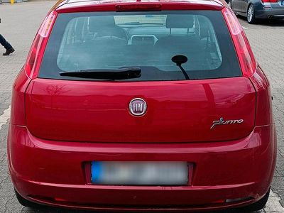 Usata Fiat Punto 65 CV (47 kW) 2009 Andere farben Utilitaria