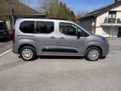 Second-hand Opel Combo Life Ultimate 131 CP (96 kW) 2024 Gri Monovolum