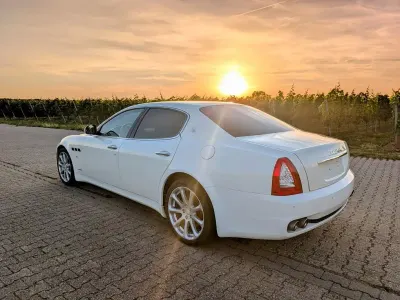 Gebraucht Maserati Quattroporte 430 PS (316 kW) 2010 Weiß Limousine