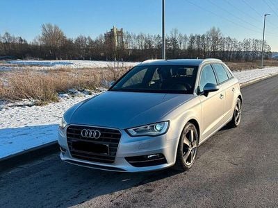 Silber Gebraucht 2015 Audi A3 Sport Limousine | 10.800 € (Fairer Preis)
