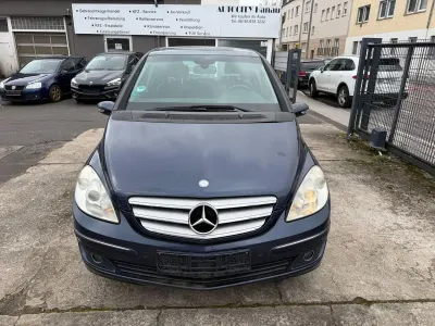 Gebraucht Mercedes B200 136 PS (100 kW) 2008 Blau Van / Kleinbus