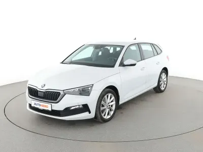Gebraucht Skoda Scala Style 150 PS (110 kW) 2020 Weiß Kleinwagen