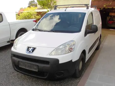 Gebraucht Peugeot Partner 75 PS (55 kW) 2010 Weiß Van / Kleinbus