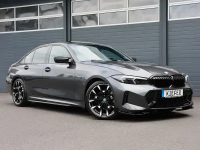 Gebraucht BMW 330 Performance 258 PS (189 kW) 2021 Grau Limousine