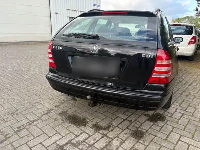 Gebraucht Mercedes C220 Classic 150 PS (110 kW) 2006 Schwarz Kombi