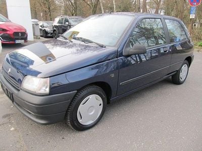 Gebraucht Renault Clio 54 PS (39 kW) 1991 Blau Kleinwagen