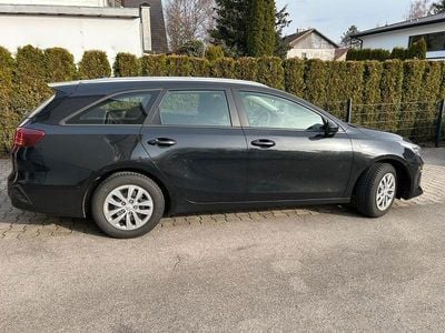 Gebraucht Kia Ceed Sportswagon 99 PS (72 kW) 2019 Schwarz Kombi