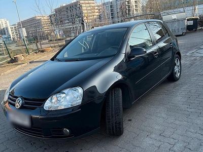 Schwarz Gebraucht 2006 VW Golf V Kleinwagen | 2.600 € (Guter Preis)