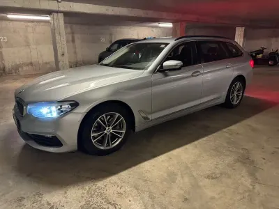 Używany BMW 520 190 KM (139 kW) 2018 Srebrny Kombi