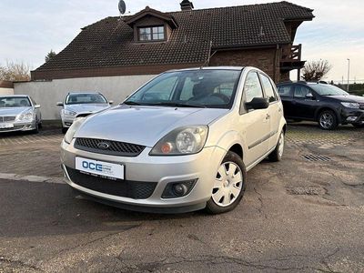 Silber Gebraucht 2007 Ford Fiesta Ambiente Kleinwagen | 2.490 € (Etwas zu teuer)