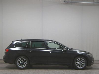 Usata VW Passat Business 200 CV (147 kW) 2022 Nero Station wagon