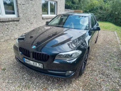 Gebraucht BMW 520 184 PS (135 kW) 2012 Schwarz Kombi