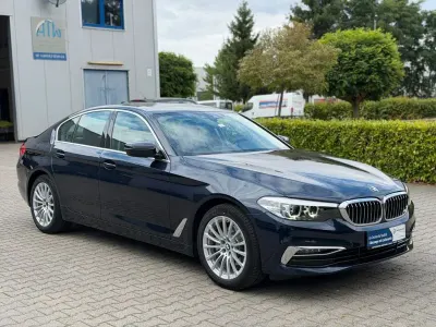 Gebraucht BMW 520 Luxury Line 184 PS (135 kW) 2019 Blau Limousine