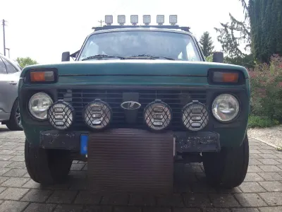 Gebraucht Lada niva 82 PS (60 kW) 2007 Grün SUV