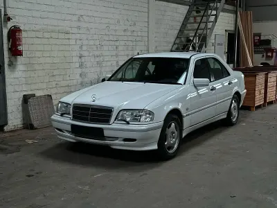 Używany Mercedes C280 197 KM (144 kW) 1997 Biały Sedan/Limuzyna