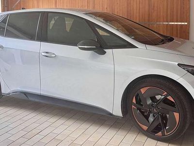Silber Gebraucht 2022 Cupra Born Kleinwagen | 24.900 € (Fairer Preis)