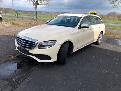 gebraucht Mercedes E200 TAXI KM-390057 ORIGINAL