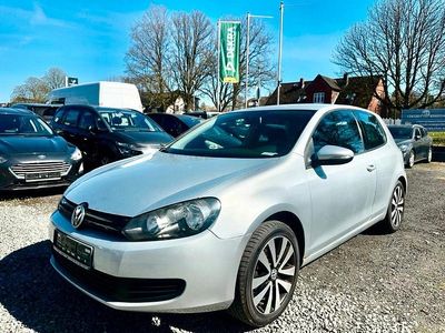 Usata VW Golf VI Trendline 80 CV (58 kW) 2009 Argento Utilitaria