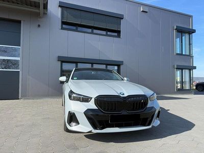 Gebraucht BMW i5 Comfort Edition 250 kW (340 PS) 2024 Grau Limousine