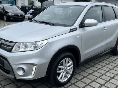 Gebraucht Suzuki Vitara Comfort 120 PS (88 kW) 2017 Silber SUV